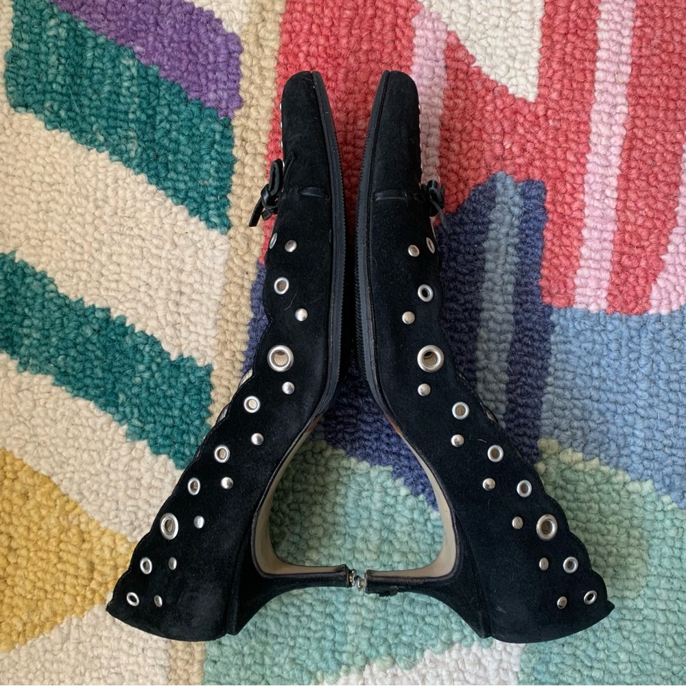 Sacco Black Suede Grommet Pointy Toed Scalloped Edge Kitten Heel Pumps Size 8 38 - Picture 8 of 16